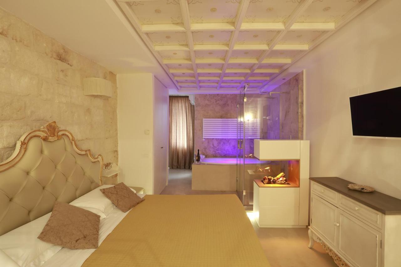 Palazzo Stapane Home Suite 9 - Luxury Living Monopoli Exteriér fotografie