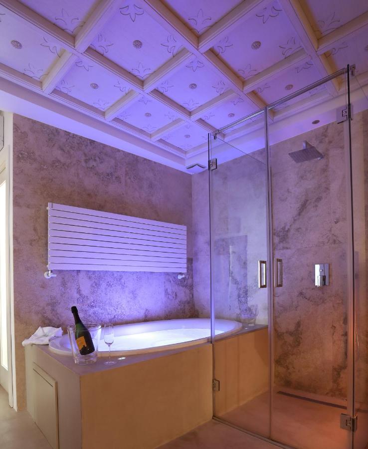 Palazzo Stapane Home Suite 9 - Luxury Living Monopoli Exteriér fotografie